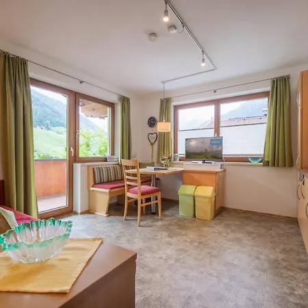Haus Rosmarie شقة