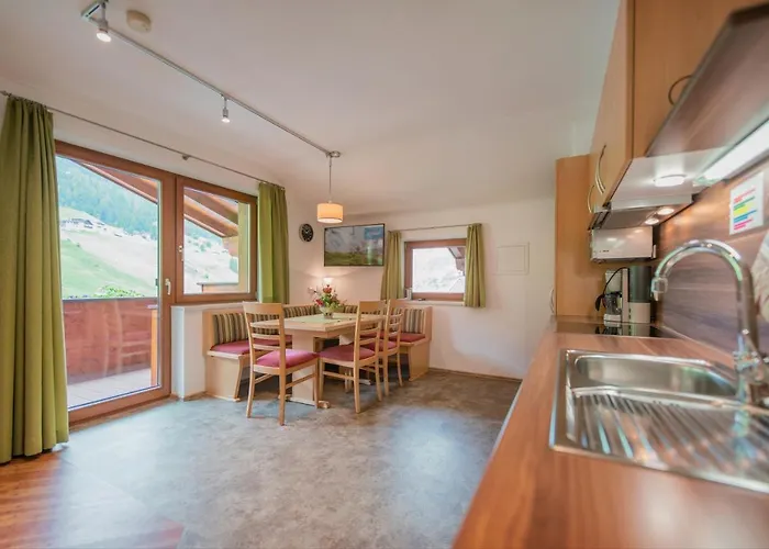 Haus Rosmarie アパート ノイシュティフト・イム・シュトゥーバイタール