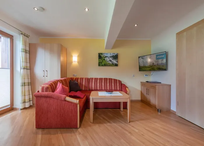 アパート Haus Rosmarie ノイシュティフト・イム・シュトゥーバイタール