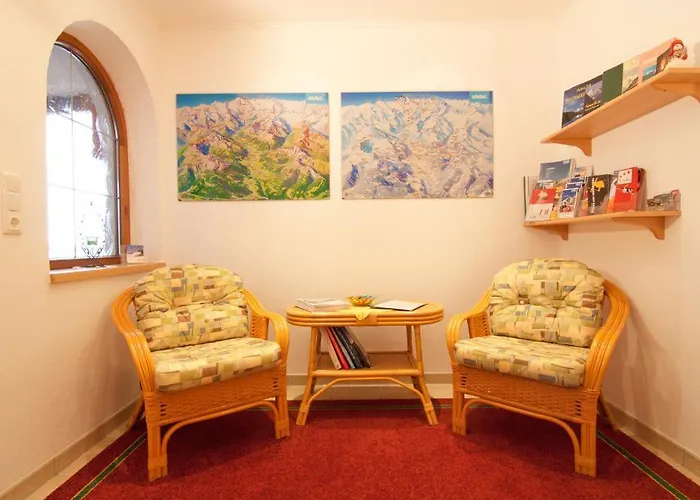 アパート Haus Rosmarie ノイシュティフト・イム・シュトゥーバイタール